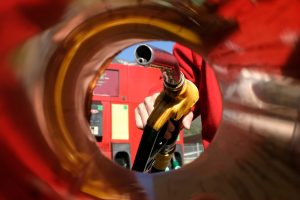 diferença entre gasolina comum e aditivada